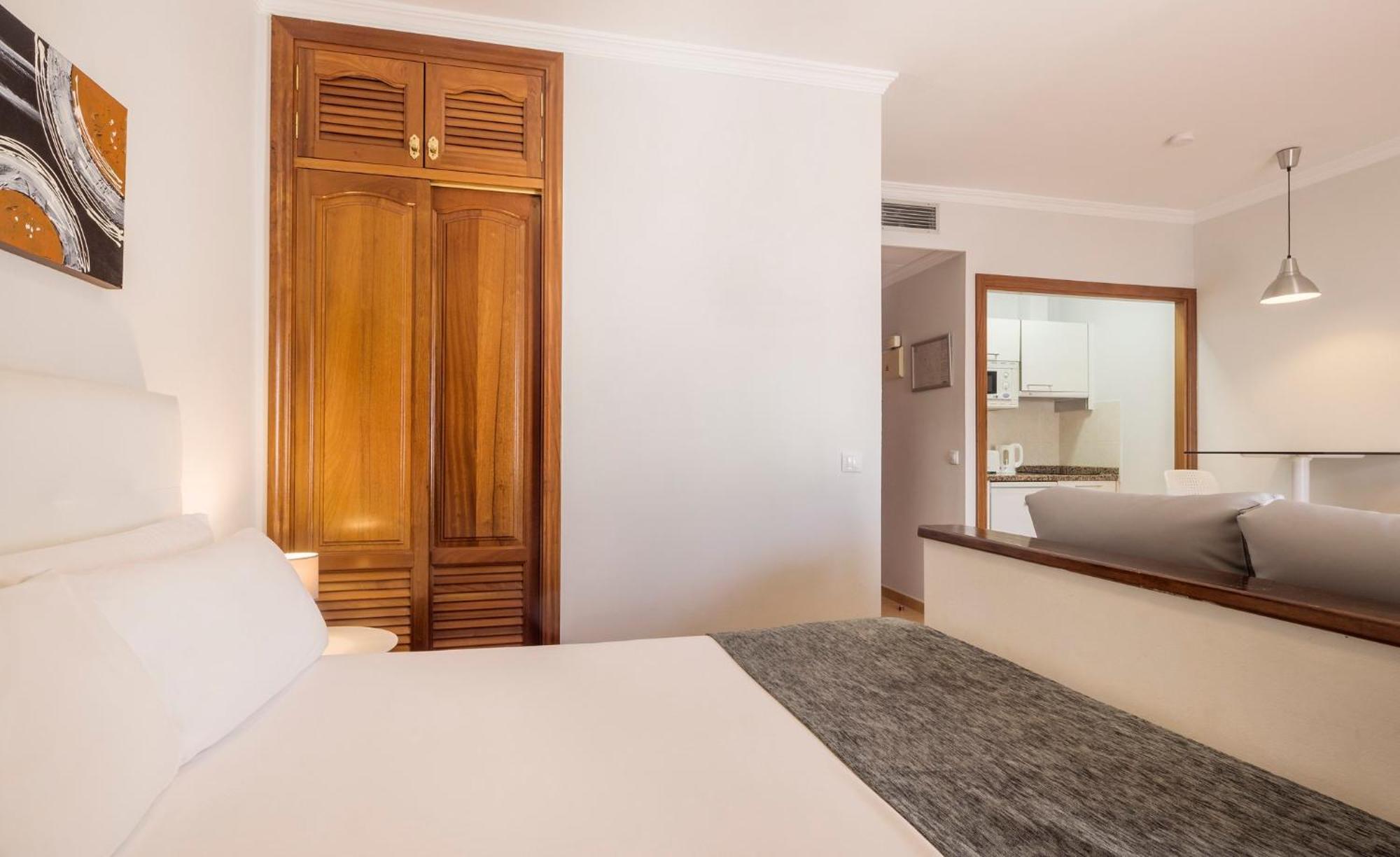 Ilunion Costa Sal Lanzarote Aparthotel Puerto del Carmen  Cameră foto